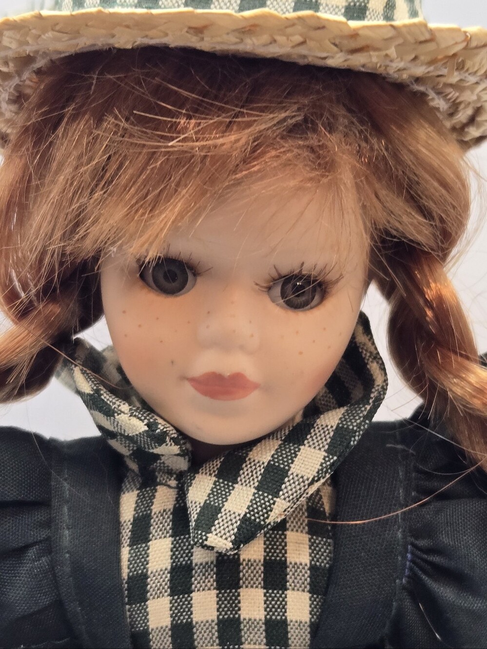 Anne of Green Gables Treasury Edition 9in Porcelain Doll With Tags - Picture 3 of 12